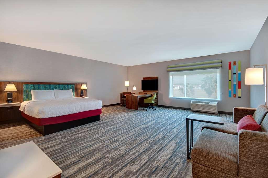 Hampton Inn & Suites Ontario Rancho Cucamonga Szoba fotó