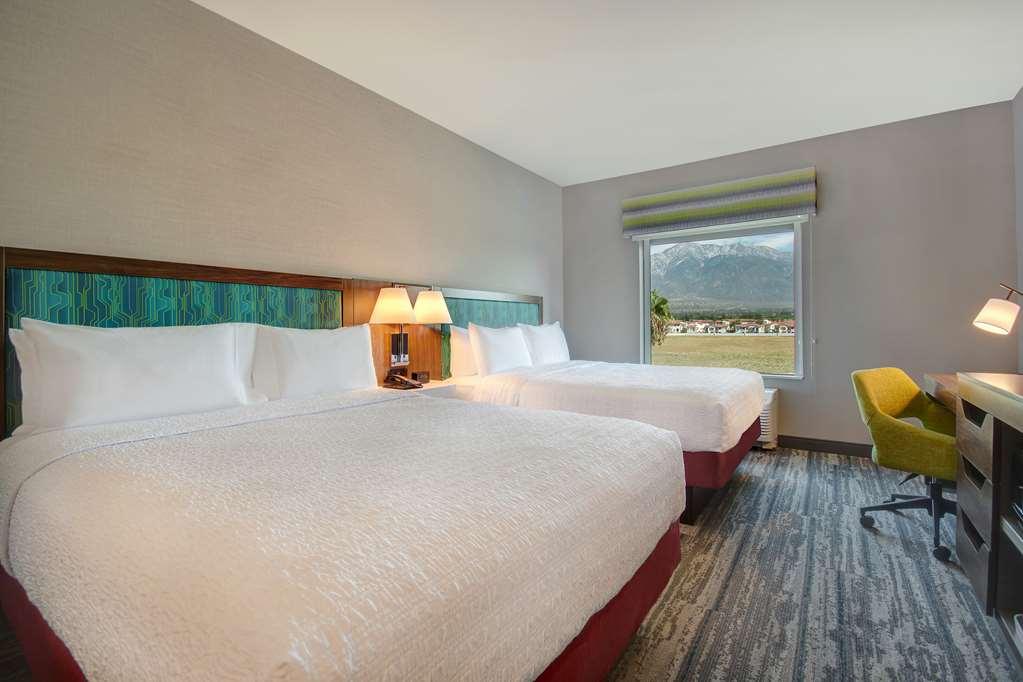 Hampton Inn & Suites Ontario Rancho Cucamonga Szoba fotó