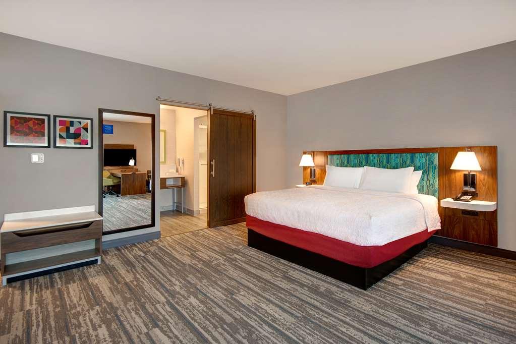 Hampton Inn & Suites Ontario Rancho Cucamonga Szoba fotó